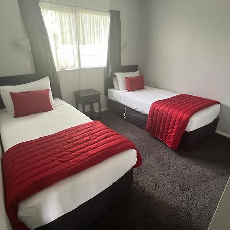 Avenue Motel 파머스턴노스 외부 사진