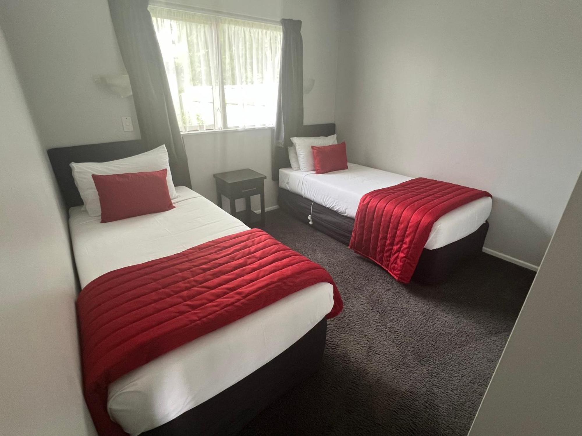 Avenue Motel 파머스턴노스 외부 사진