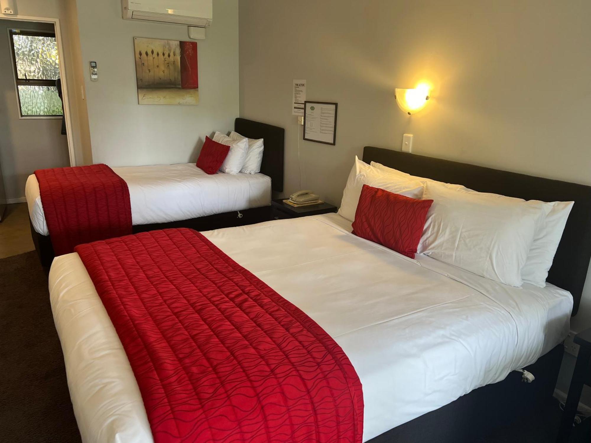 Avenue Motel 파머스턴노스 객실 사진